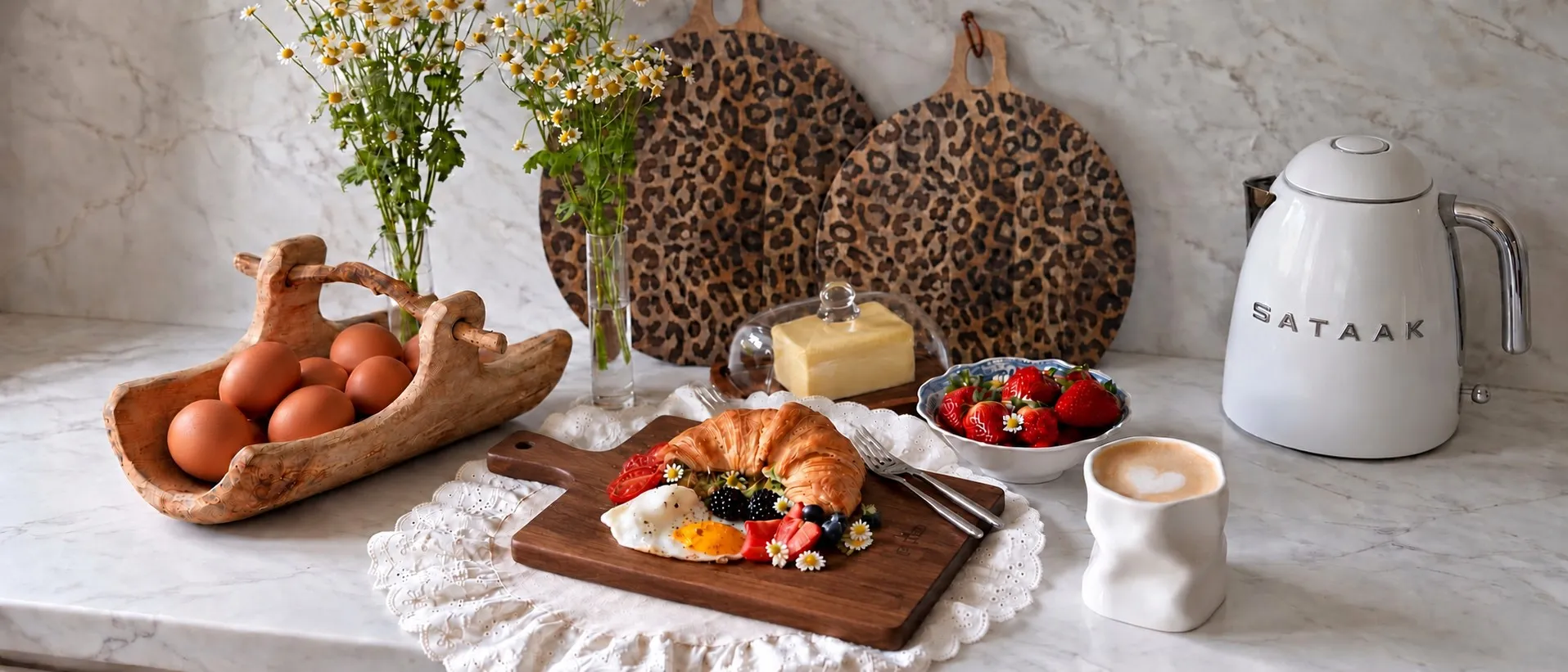 Sataak kitchen table setting