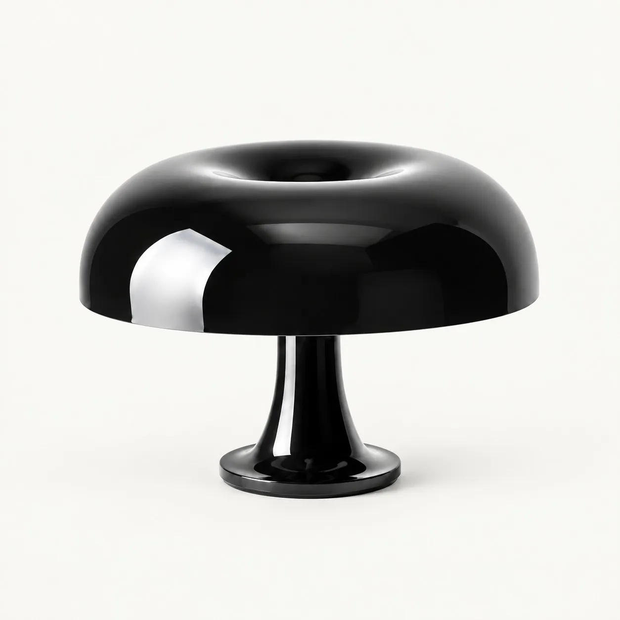 Nico mushroom table lamp in Black