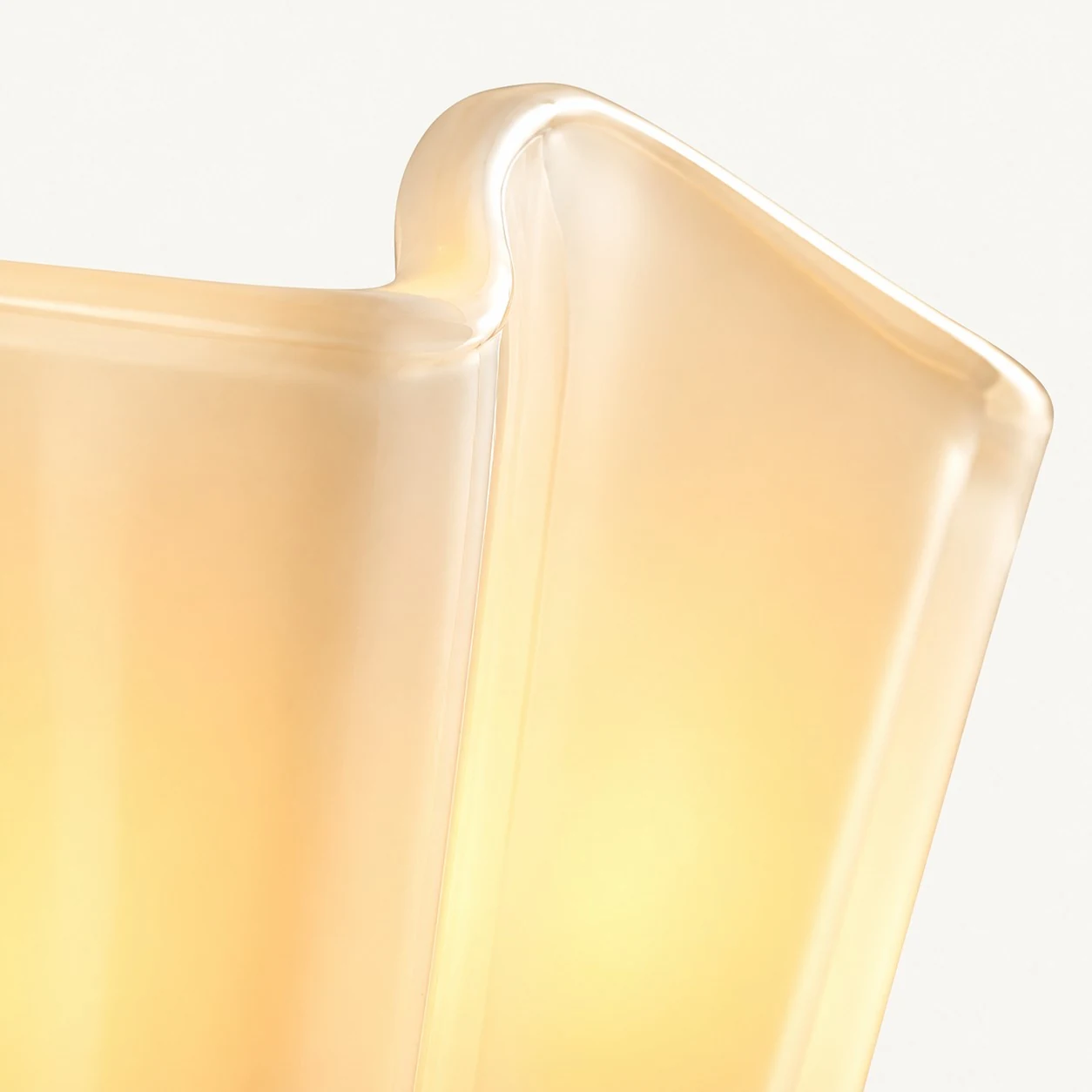 Velora Shell Wall Light — Hand-Blown Glass & Ceramic Sconce — image 23